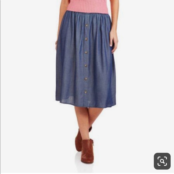 Faded Glory Dresses & Skirts - Chambray midi skirt
